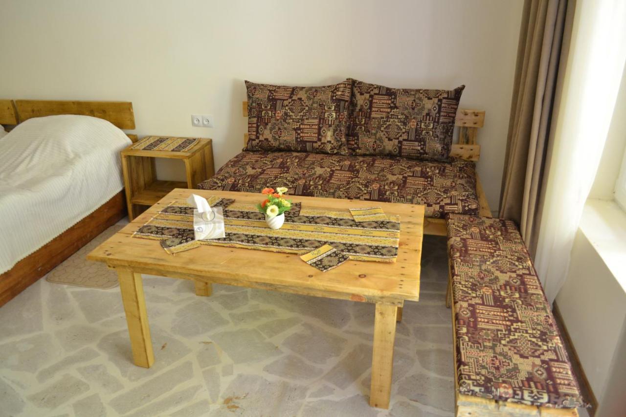 Bjnihouse, Guest House Экстерьер фото